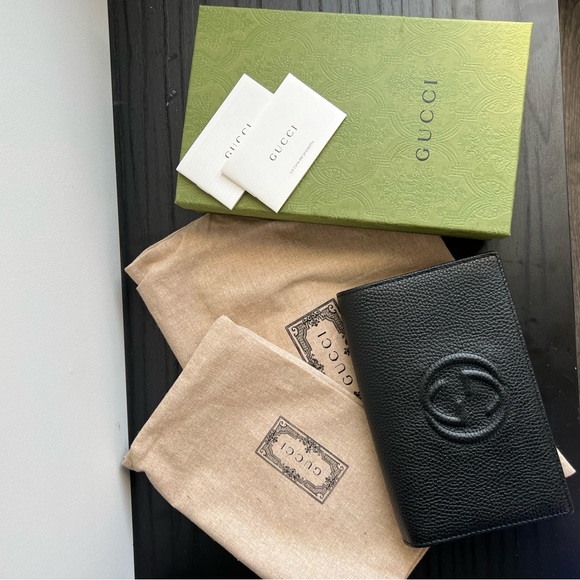 Gucci Soho Leather Crossbody - Picture 2 of 4